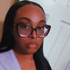 Meet your Posher, Nastazia